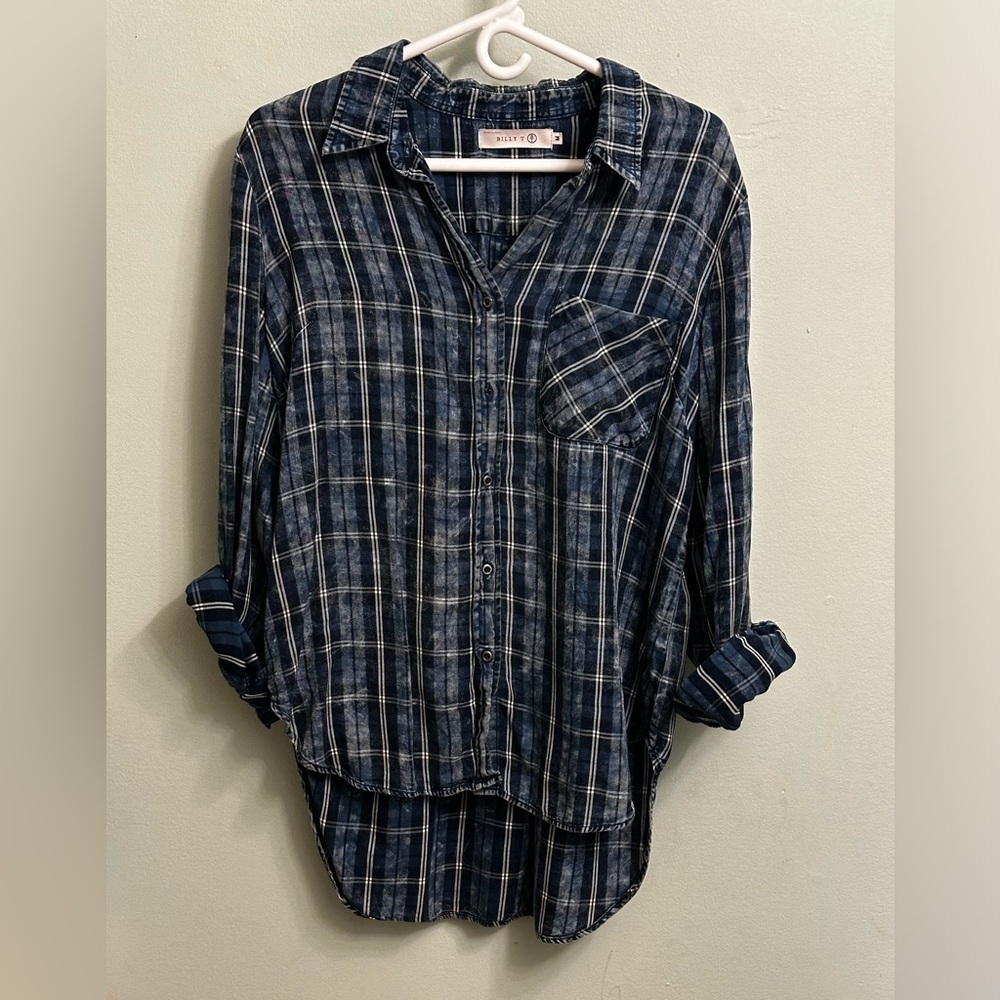 Billy T navy plaid button up shirt